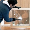 防犯性能の実験　窓ガラス割ってみた