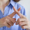 知らなかった…。じつは“冷蔵庫へ入れた方がいい”3つの食材「常温保存はNGだった…」「開封後は注意」