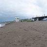 浸食被害の鵜の浜海水浴場に砂浜と人魚像戻る　7月13日の海開きに向け安全祈願祭