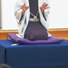 「いろいろな挑戦を」　三遊亭わん丈さん　中学生にエール