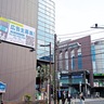 古淵駅前に大型ビジョン　交差点から発信