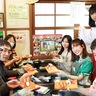 天然素材蔵　寿司を握り、絆深め　見て、作り、食べる楽しみ