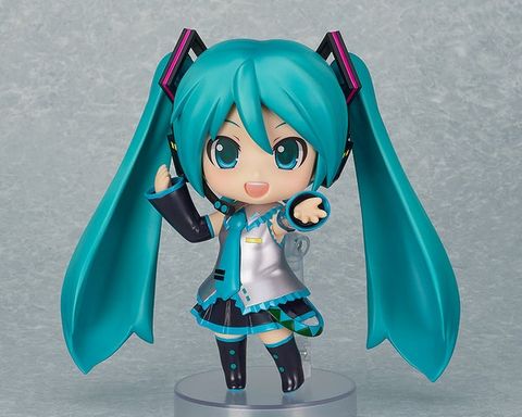 でっか可愛すぎ！ねんどろいどらーじ初音ミク、全高20cmの迫力