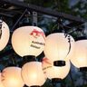 大都会のど真ん中〈麻布台ヒルズ〉と〈西久保八幡神社〉がタッグを組んだ納涼祭りは、今年も昔ながらの賑わいになる