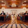 被告人ならぬ被告犬!?