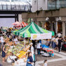 都心の真ん中に出現するマルシェの「秋の大収穫祭」は、長野県・小布施町から様々な農産物や地酒が産地直送の「信州おぶせフェス」