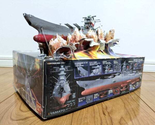 宇宙戦艦ヤマト　ジオラマ プラモデルの箱を突き破って抜錨！迫力たっぷりの「宇宙戦艦