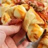 ドミノ・ピザ新作「チーズツイスト」全種をレポ！ピザの耳を3種類から選べる