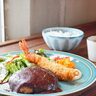 【加西】「ブランチカフェ古道」倉庫カフェで本格洋食を♪ドリンク付きのお得な『コミチランチ』が人気