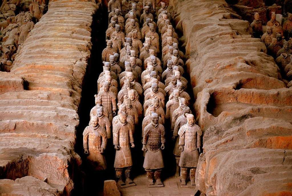 ♥中国　発掘　傭　馬　人物　注水　頭欠損　骨董品 ♥中国 発掘 傭 馬 人物 注水 頭欠損 骨董品 Amazon.co.jp
