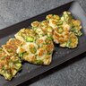 「はんぺん」をつぶして焼くだけ！一緒に混ぜる“ネバシャキ食感”の食材とは？