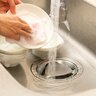 「水道光熱費が低い人」が実践する“節約につながる食器洗いテク”「いきなり洗ってた…」
