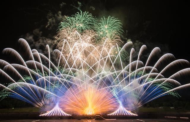 【2024年】花火大会の季節がやってくる！真駒内花火大会…22,000発の花火が夏空に舞う【札幌】 - Yahoo! JAPAN