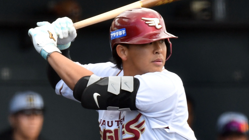 浅村栄斗 32 バット（楽天】浅村栄斗32打席ぶり安打 2試合連続