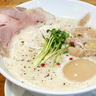 ご当地ならではの“アレ”が入った斬新ラーメン！魚崎の『麺屋