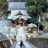 石段の下に社殿！日本三大下り宮の一つ「草部吉見神社」は御神木も立派だった