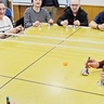 獺郷・光友会　独自競技で日英交流　ハンドベル卓球バレー