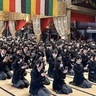 鶴見大学附属中学・高校　早朝の總持寺で座禅　750人以上が参加