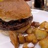 【酒のサブスク】新宿のド真ん中にオープンしたのに昼は客が少ない!?