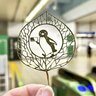 改札前で撮影された〝葉っぱのSuica〟に5.1万人感動　「神の領域」「元気のチャージ、頂きました！」