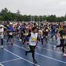 雨の中ゴール目指し力走　「第25回高田城ロードレース大会」2300人がエントリー