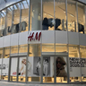 先着100名になんと2,000円分の商品券！ユニクロ跡地に『H&M三宮店』堂々登場