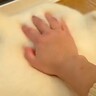 『耳が柔らかすぎる大型犬』頭を撫でていたら…想像以上だった『あまりにも可愛すぎる光景』に4万いいねの反響「たまらん」「ずっと見てたい」