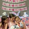 3歳違いで同じ誕生日に生まれた4姉妹　「こんなことになるなんて」と母親も驚愕（米）