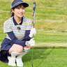 【動画】グラビアアイドル・花巻杏奈、太ももチラリのキュートなミニスカゴルフウェアで登場＜PLATINUM