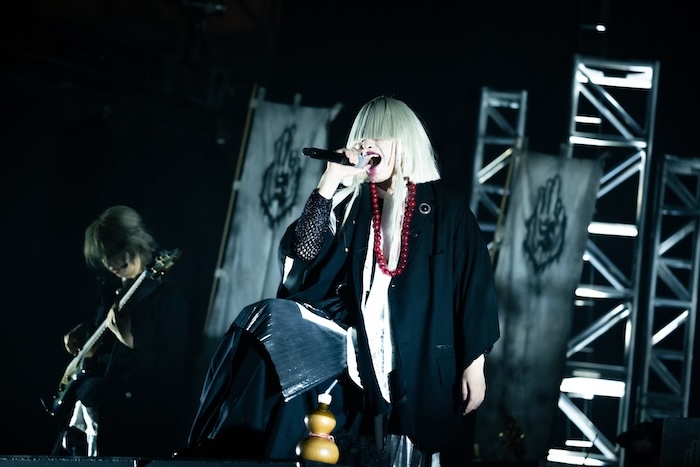 ライブレポート】-真天地開闢集団-ジグザグ、氣志團万博に登場！大人気