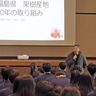 舞岡中　「福島県の現状を知って」　現地の桃農家が講演