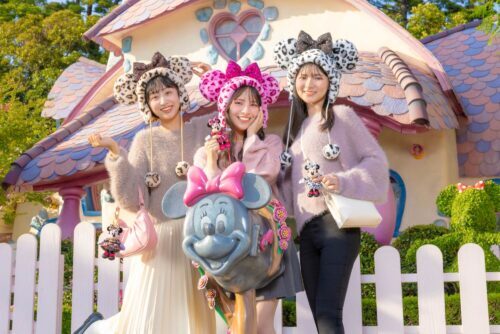 ヒョウ柄ミニーの冬ファッショングッズ 東京ディズニーリゾート