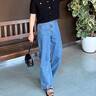 【デニムパンツ】こう着るのが今っぽい！50代向け夏のおすすめコーデ