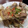 ガチ中華のメニューがよく分からないので、店員さんに