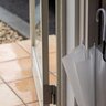 絶対に遭遇したくない！「ゴキブリ」を家のなかに入れない、増やさないための“3つの対策”