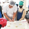 小麦から給食パン作り　長後小４年生が食育体験