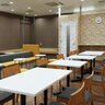 工場の無機質な休憩室を大幅にリニューアル　社員同士のコミュニケーション活性化を目的に改装