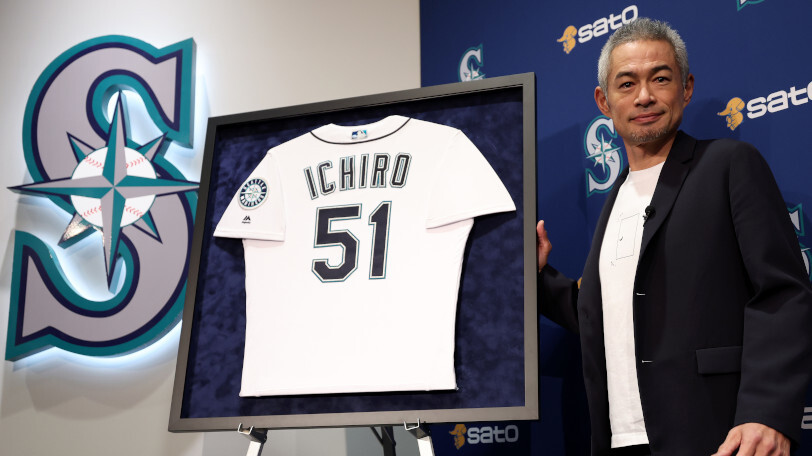 イチロー引退記念】直筆サインボール 特製フレームボックス入り