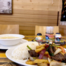 美食と名高いペルー料理を提供。川崎『アルコイリス』でランチ。現地の家庭料理ロモサルタードを食す