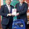 県ＬＰガス相模原支部　相模原市に発電機寄贈　災害時の連携呼びかけ