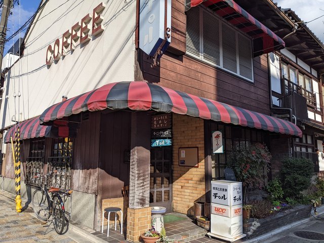 京都名喫茶】どこか懐かしい雰囲気が心地よい「喫茶チロル