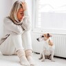 犬は飼い主が『悲しんでいる』のが分かる？泣いているときに寄り添ってくれる理由とは？