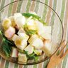 【もっと！春野菜レシピ】コロコロかぶとかまぼこのサラダ