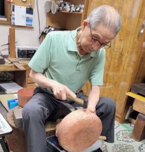 人間国宝　金工家　奥山峰石作　鍛金　マドラー　共箱　V　R4614 人間国宝 金工家 奥山峰石作 鍛金 マドラー 共箱 V R4614 - メルカリ