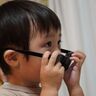 猛暑から子どもの目を守る。「目の日焼け」にサングラスを