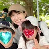 水たまりの水や生肉を!?　ワイルドすぎる長女と慎重派の長男　ギャップは“兄妹あるある”？