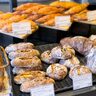 【福岡で人気のパン】「ハード系のパン」から「ふわふわなパン」まで約70種の商品が揃う人気店