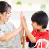 「ボール状に固められた毛」を発見して気づくことも！　子どもの精神疾患「抜毛症」　親子で取り組む治療法〔児童精神科医が解説〕