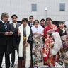 テーマは「新(ネオ）」　四日市で20歳を祝う会　