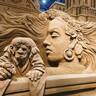 鳥取砂丘「砂の美術館」フランス編が4月19日スタート！砂でできたヴェルサイユ宮殿が現れた…！｜鳥取市
